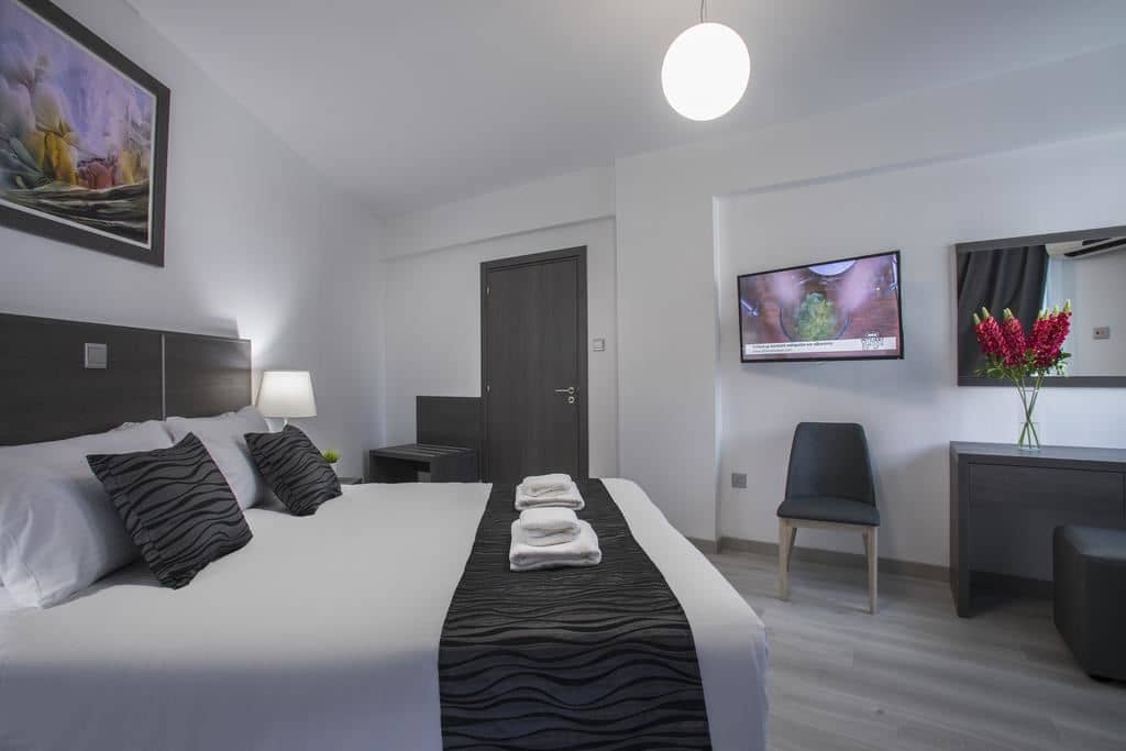rooms-2-bedroom-standard-apartment