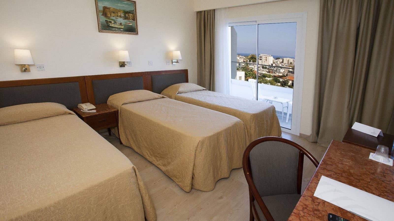 rooms-standard-room