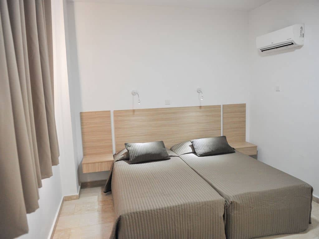 rooms-studio-standard-pool-view
