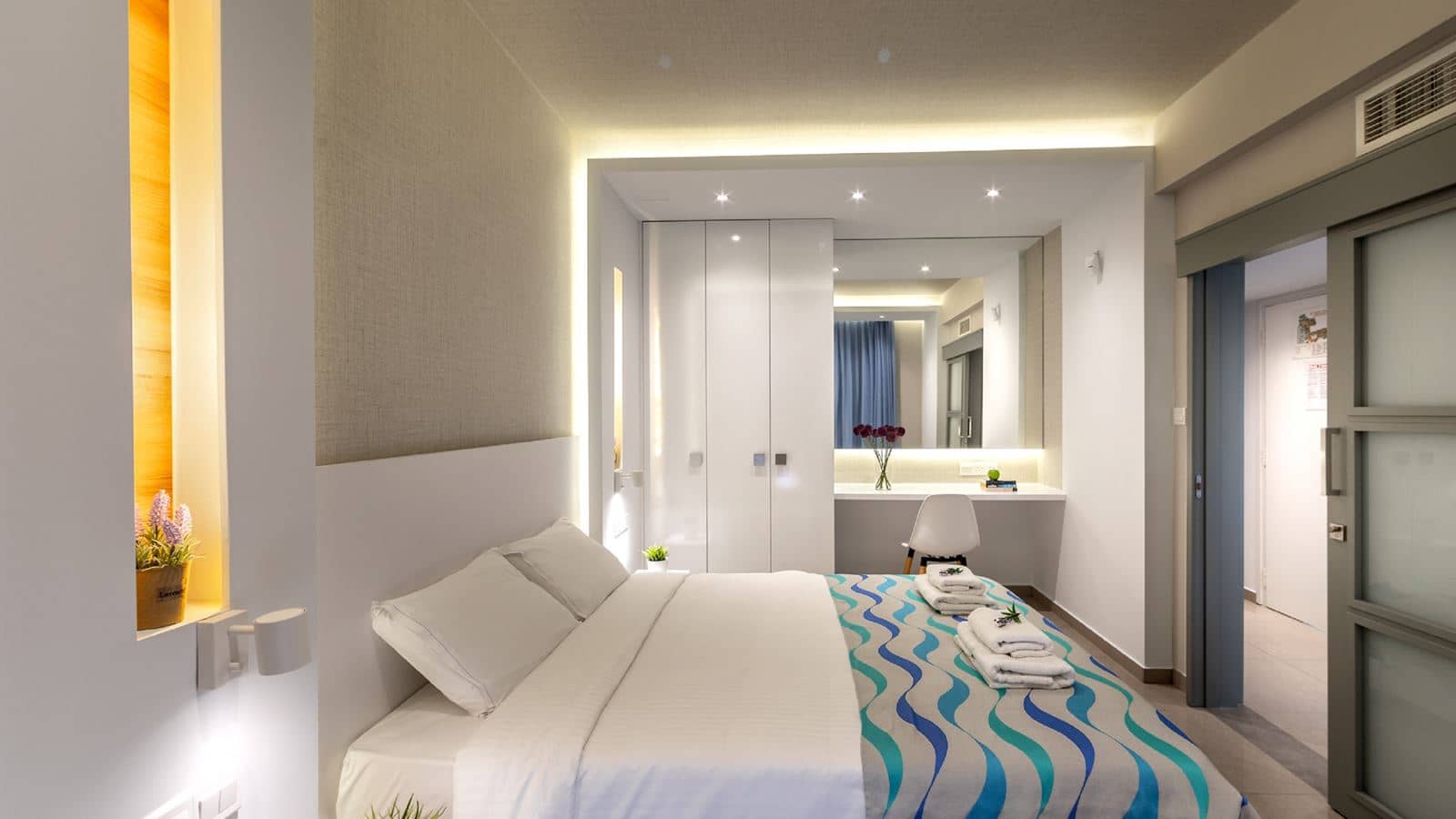rooms-one-bedroom-garden-view-suite