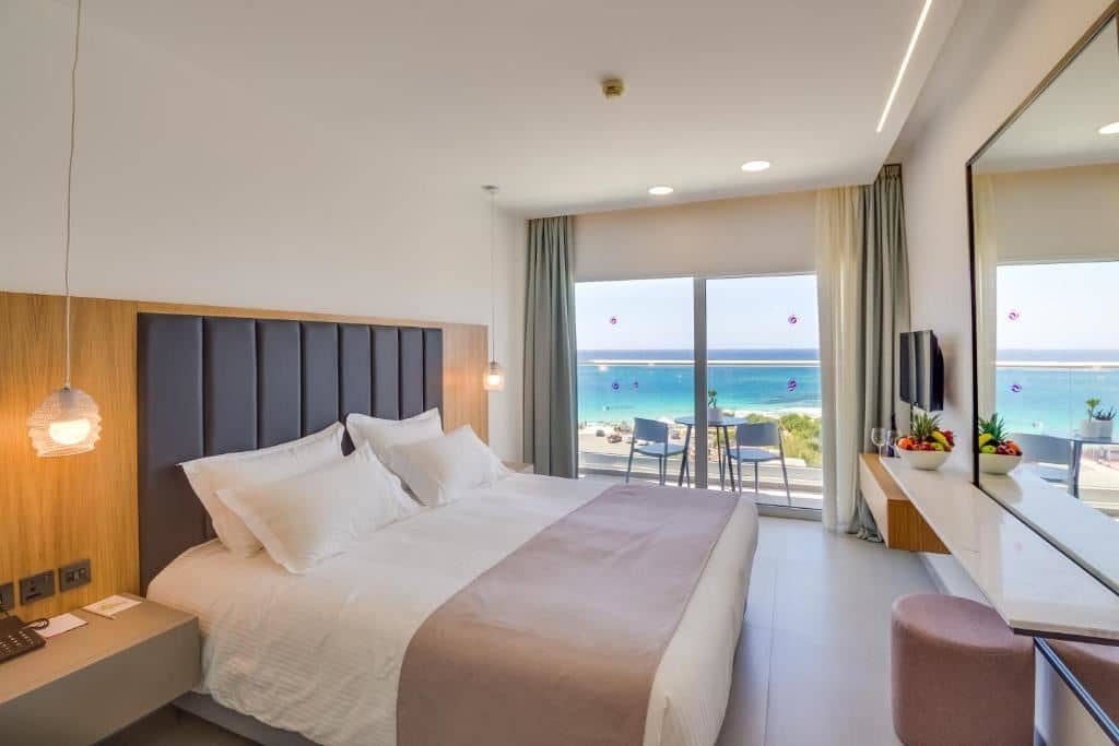 rooms-standard-room-seaview
