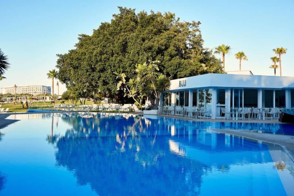 restaurants-blu-main-restaurant