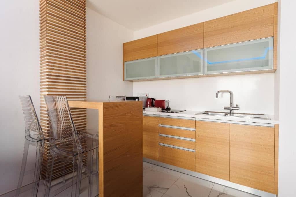 rooms-juniorsuite-seaview
