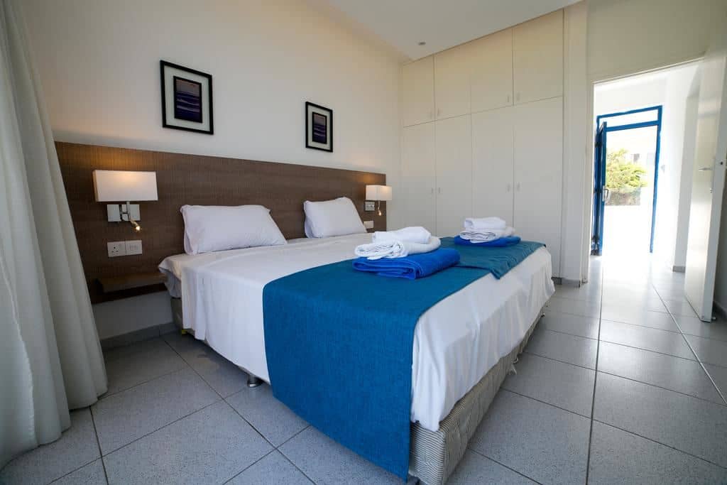 rooms-studio-suite-inland-view