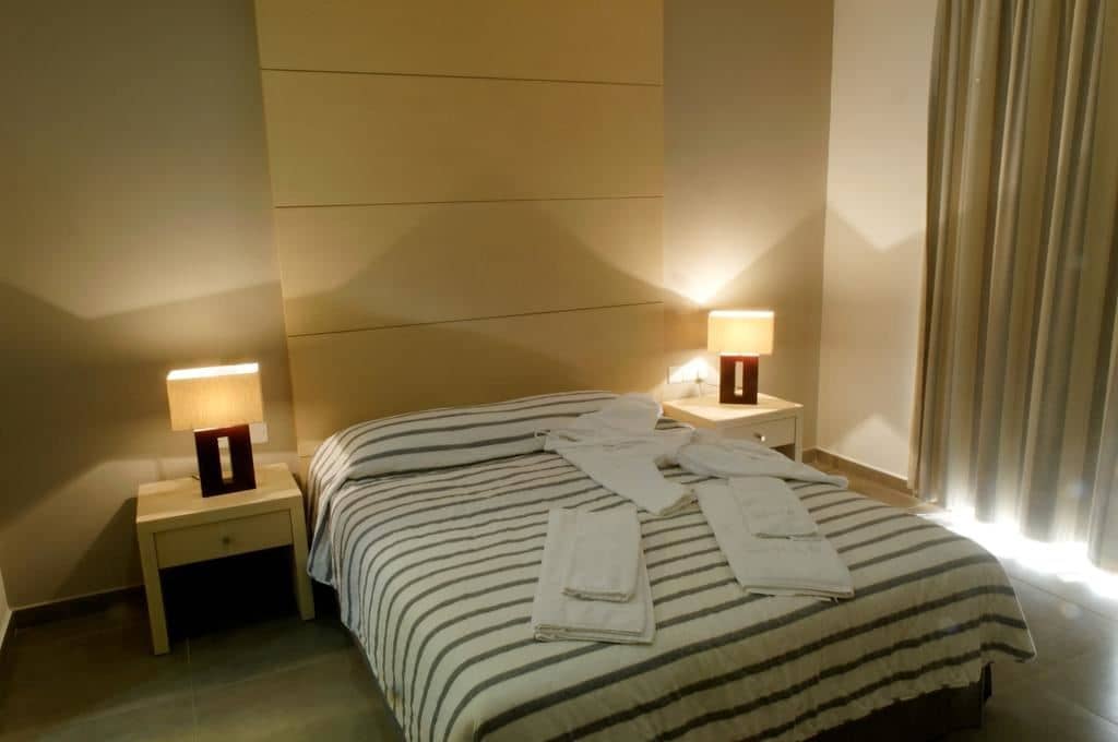 rooms-standard-room