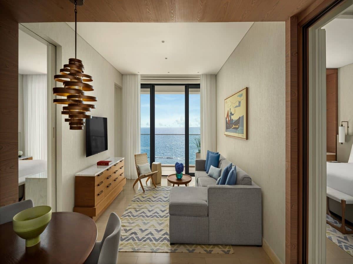 rooms-grand-deluxe-seaview-suite-2-bedrooms