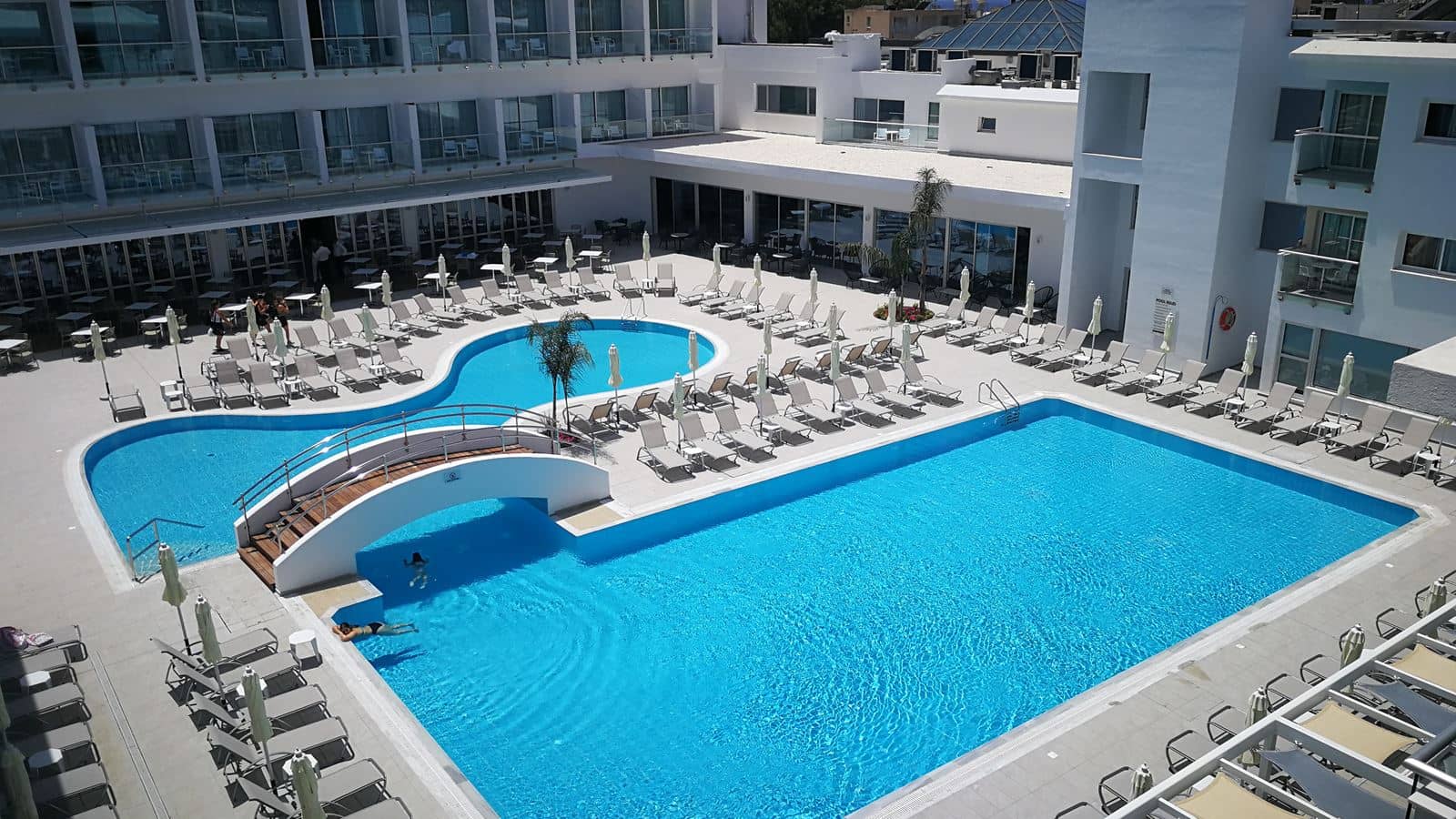 pools-outdoor-pool