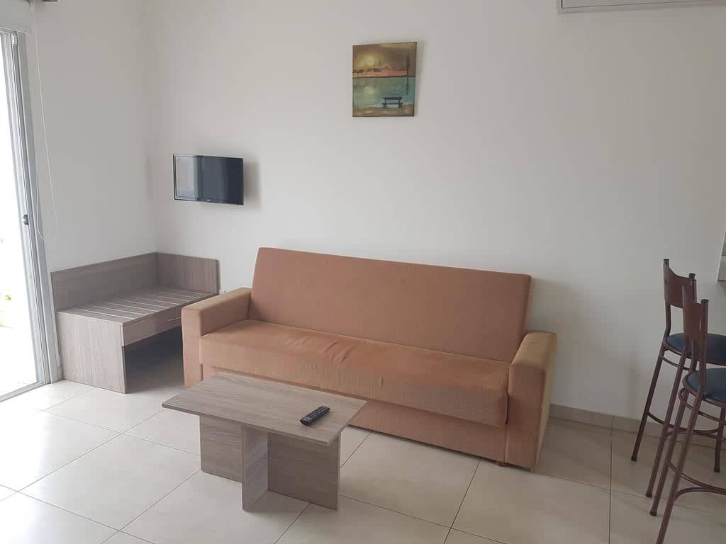 rooms-1-bedroom-standard-apartment