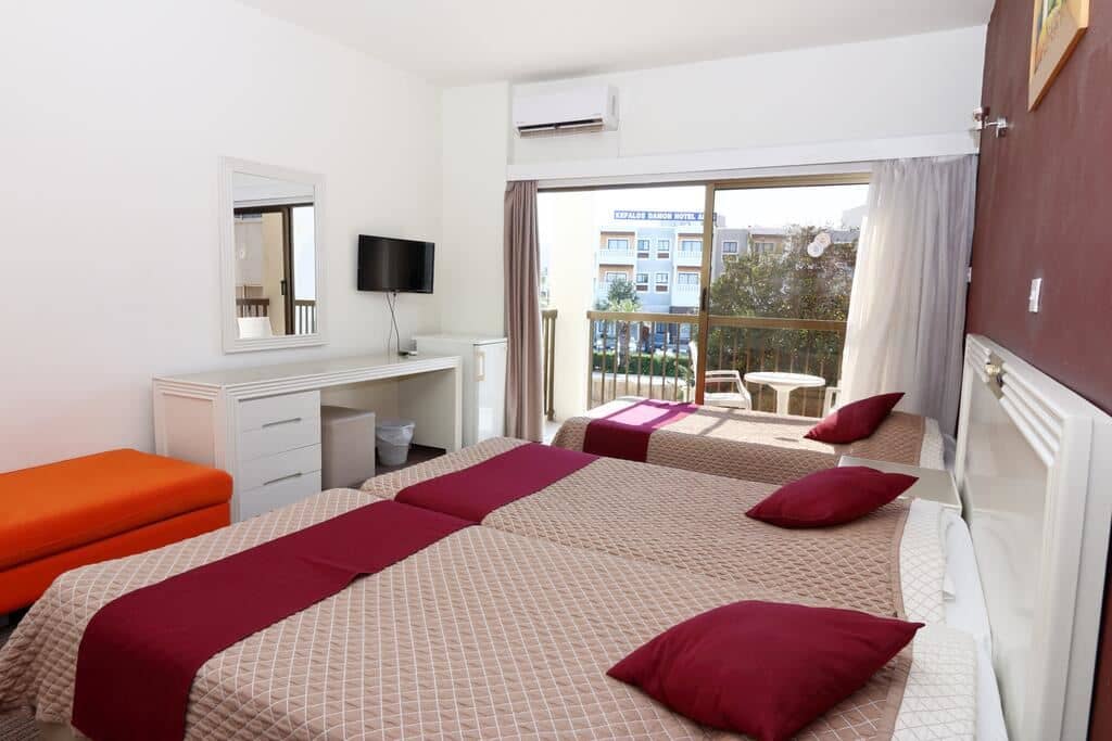 rooms-triple-standard-room