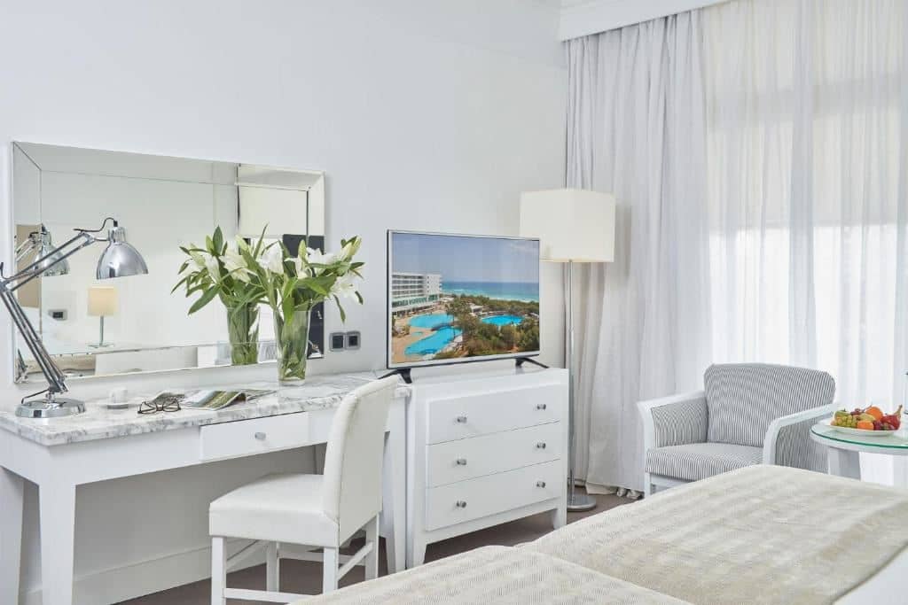 rooms-standard-room