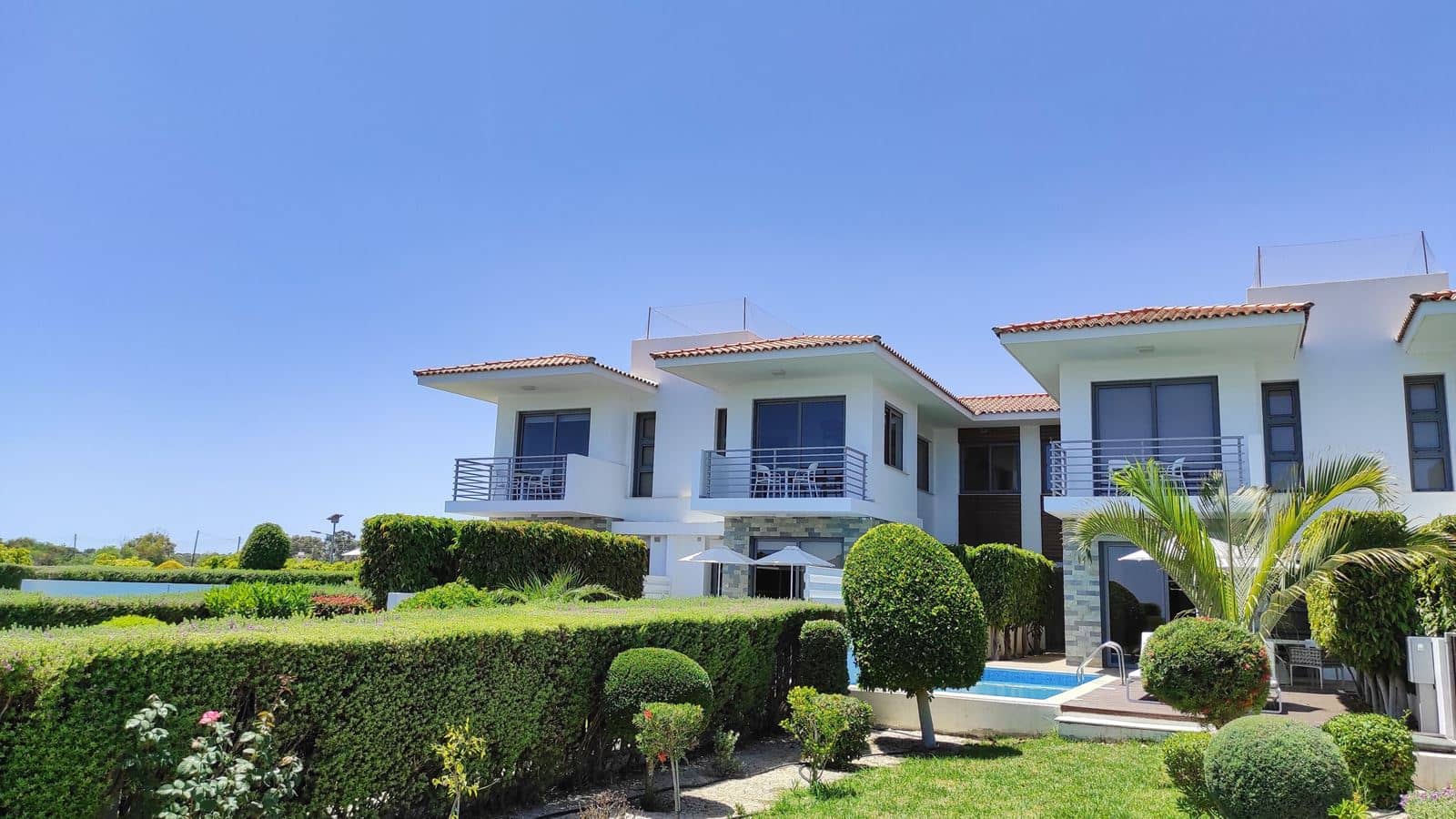 rooms-3-bedroom-villa-gardenview-privatepoolterrace