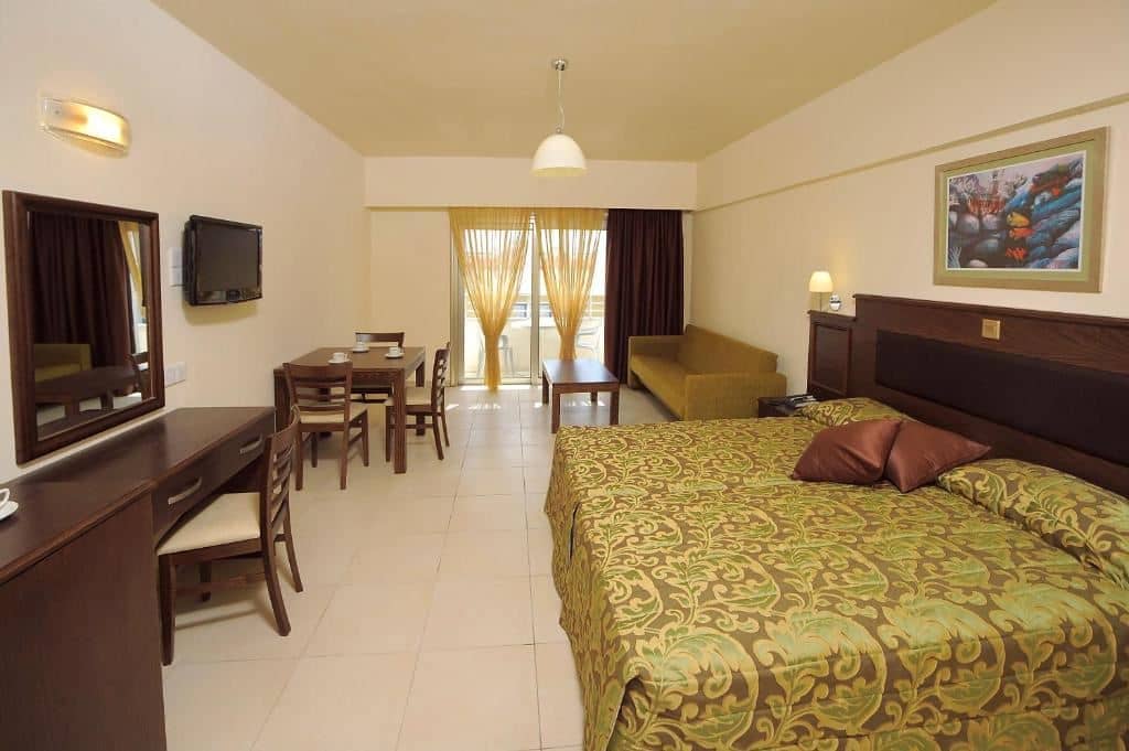 rooms-singleuse-superior-studio