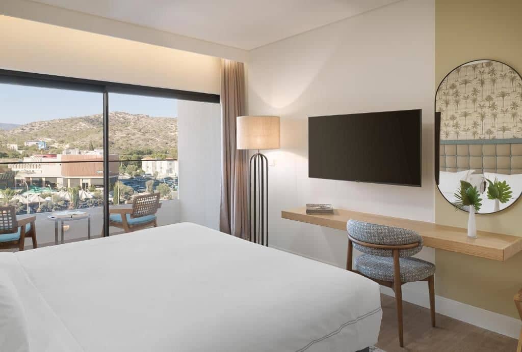 rooms-deluxe-room