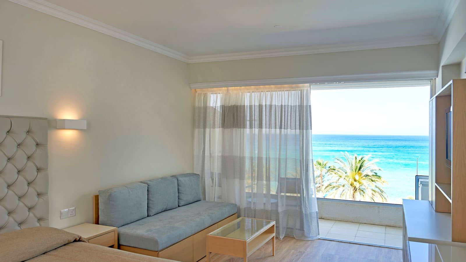 rooms-double-or-twin-superior-sea-view