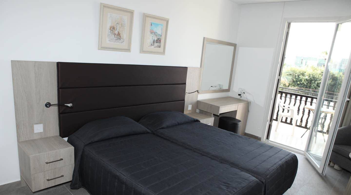 rooms-twin-standard-room