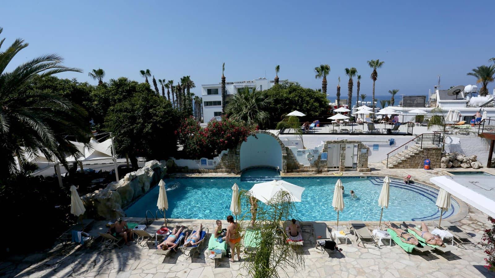 pools-outdoor-pool