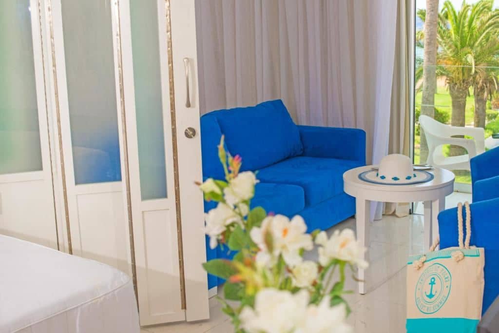 rooms-superior-room-gardenview-balcony-or-terrace