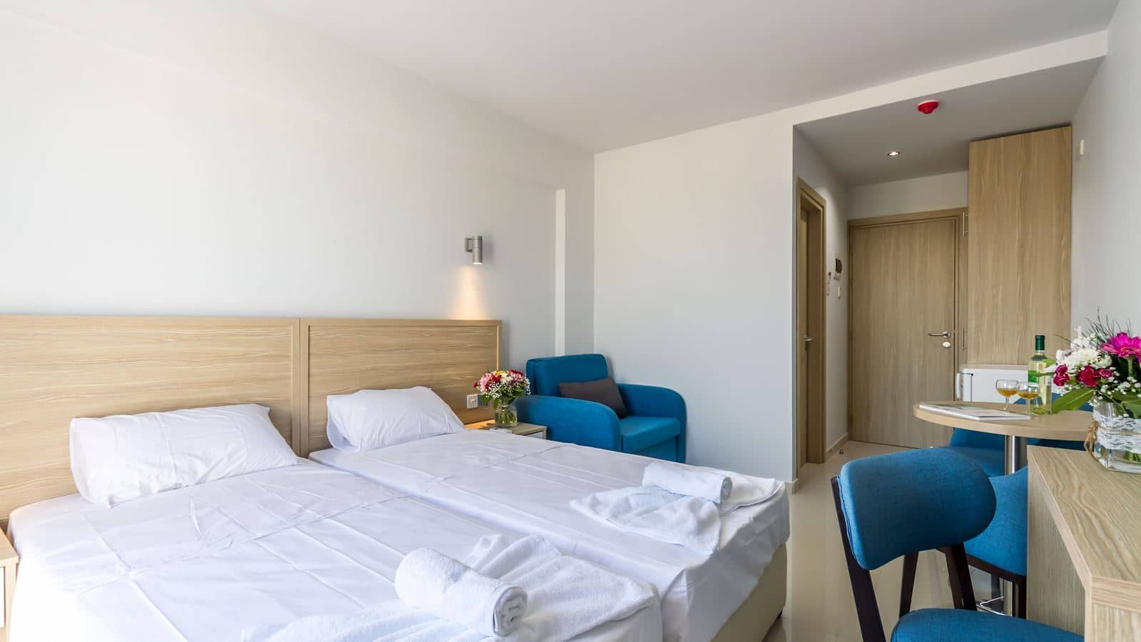 rooms-standard-room