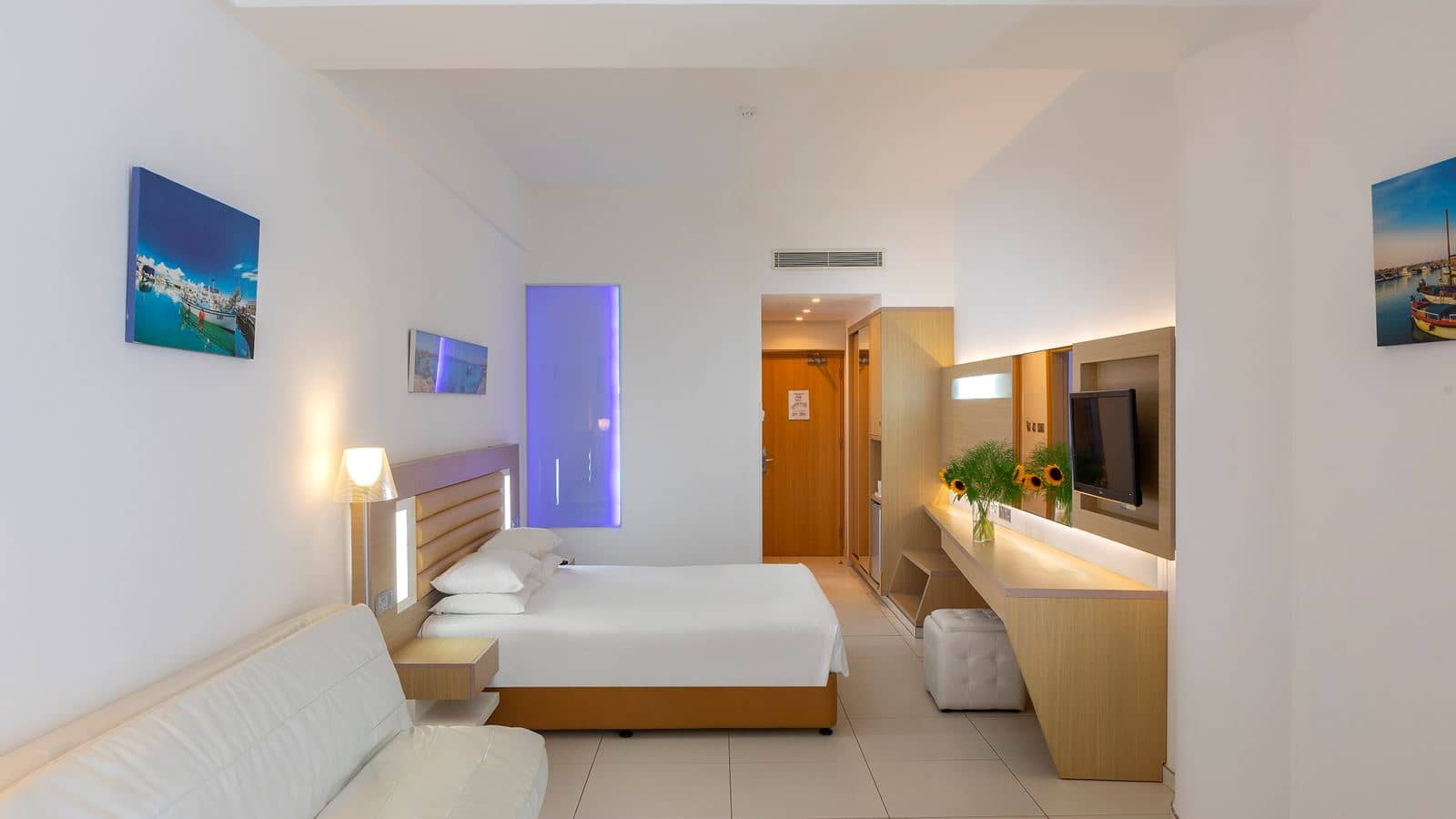 rooms-room-superior-seaview-large-terrace