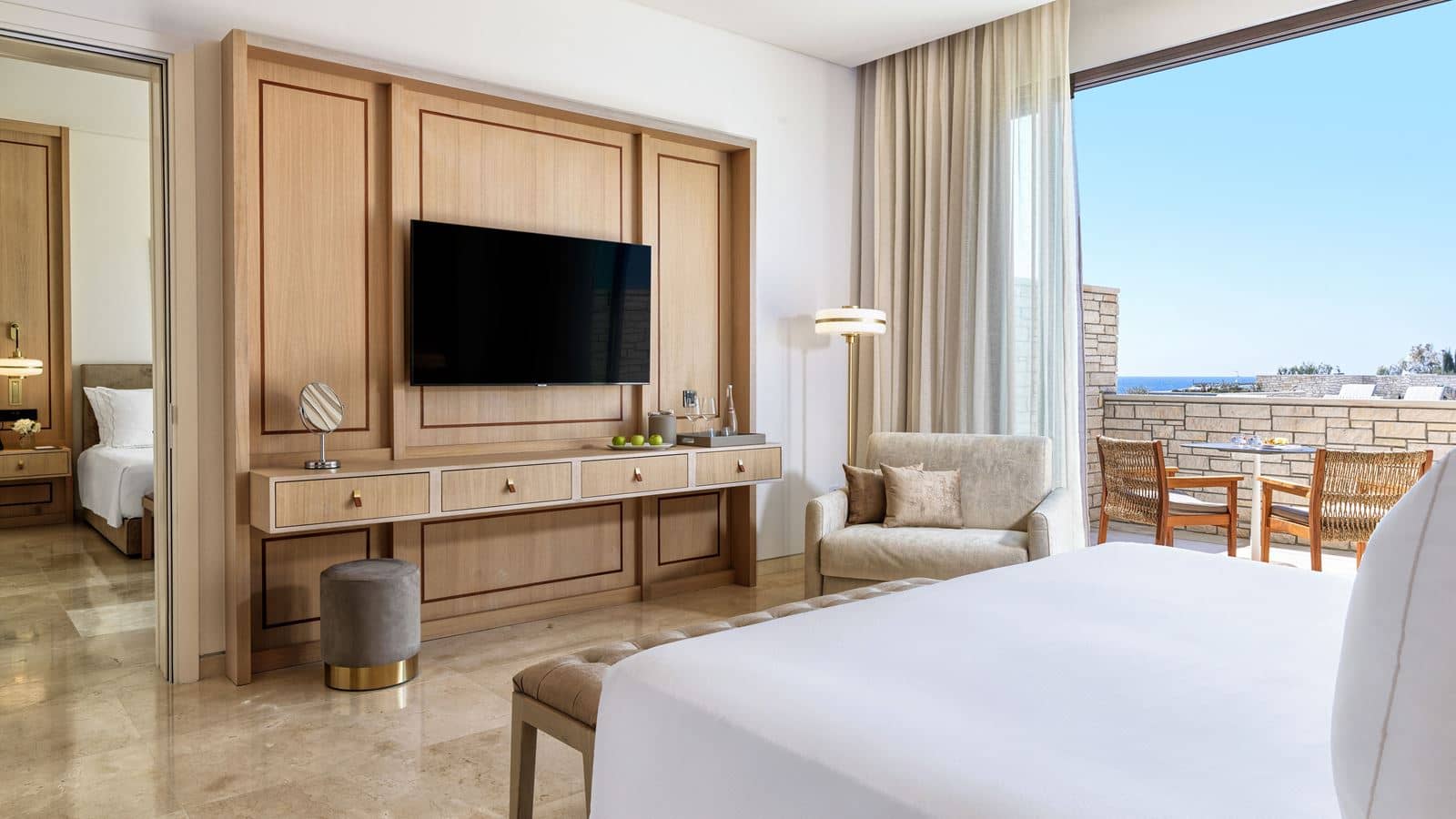 rooms-2-connectingrooms-familysuite