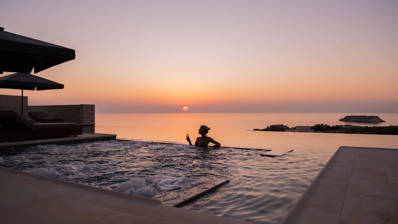 rooms-presidential-suite-privatepoolterrace
