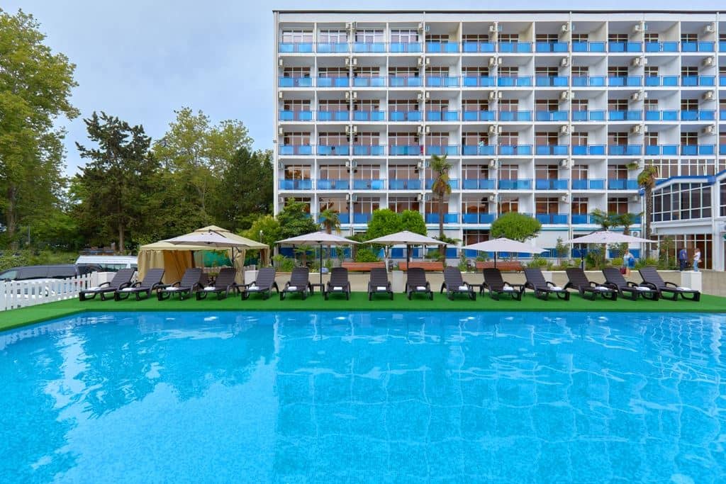 pools-outdoor-pool
