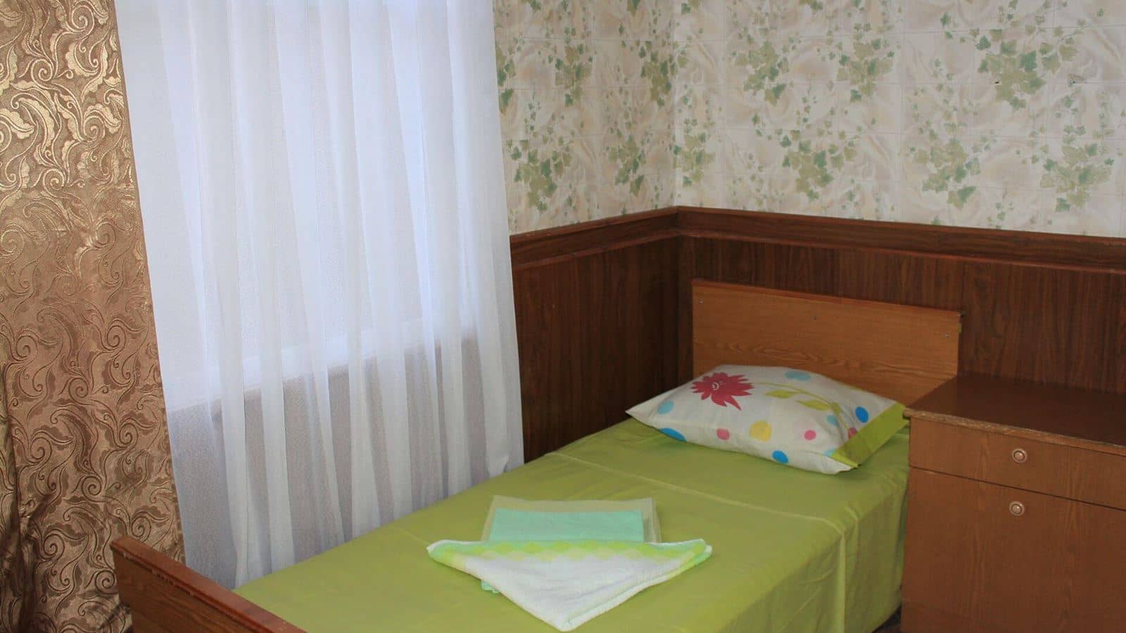 rooms-single-economy