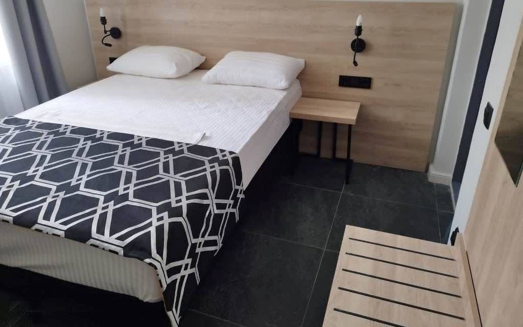 rooms-evro-corp-2