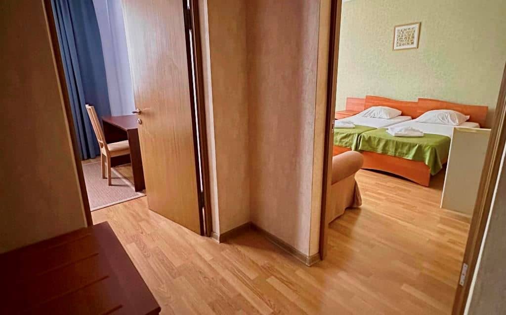 rooms-4mest-lux