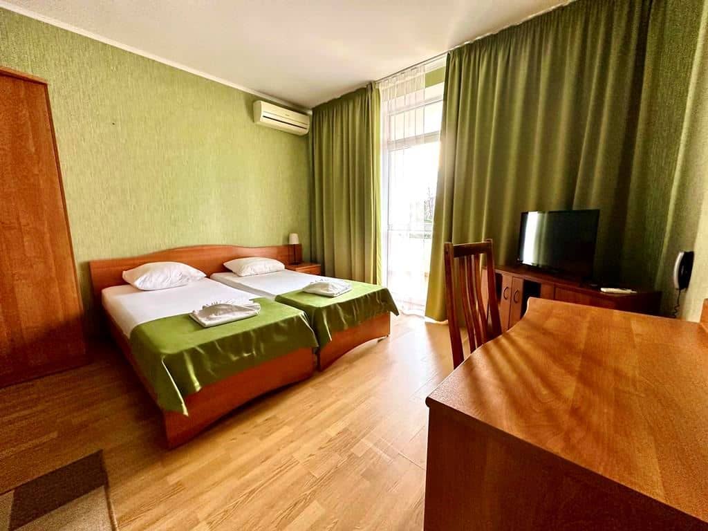 rooms-4mest-lux