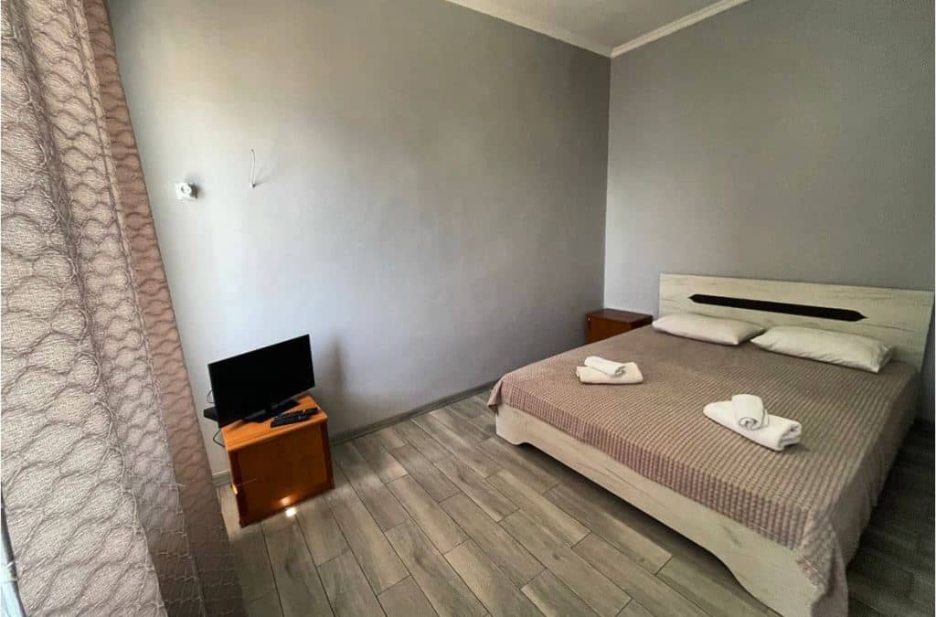 rooms-triple-family