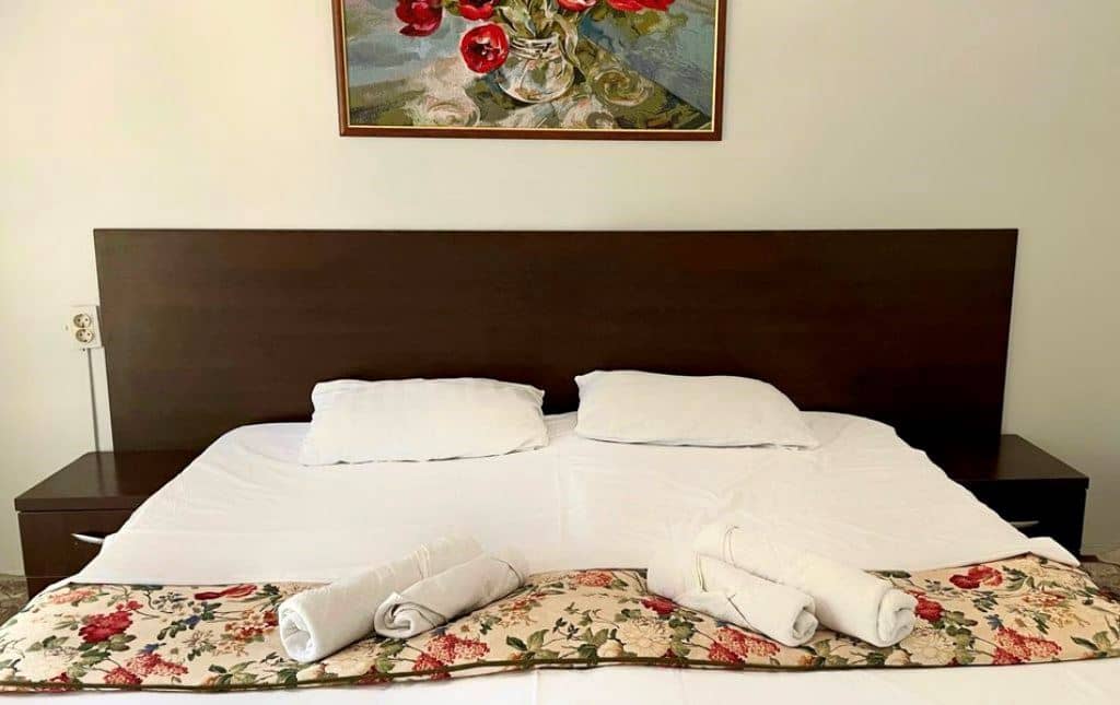 rooms-standart-with-balcony-+