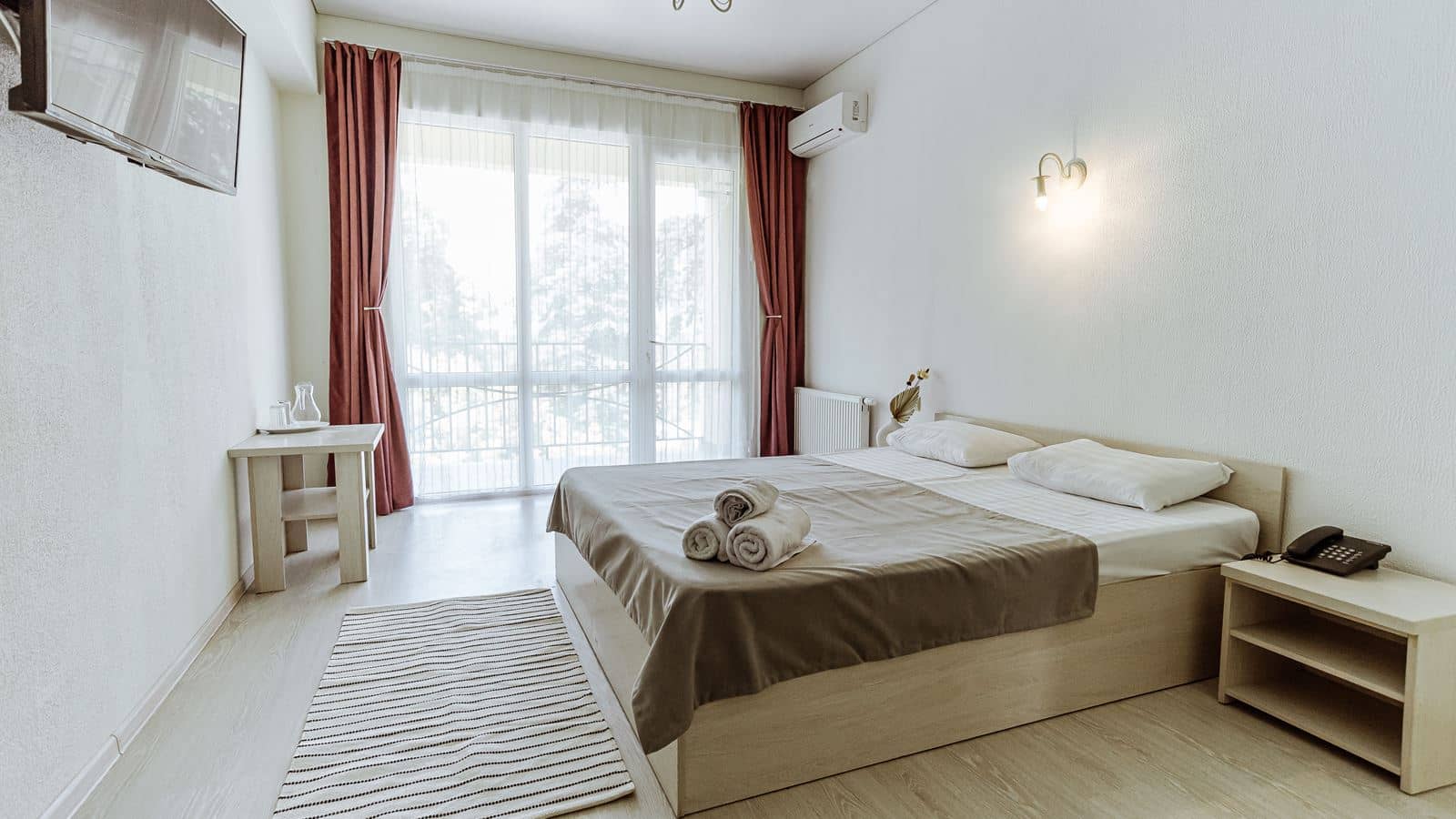 rooms-balcony