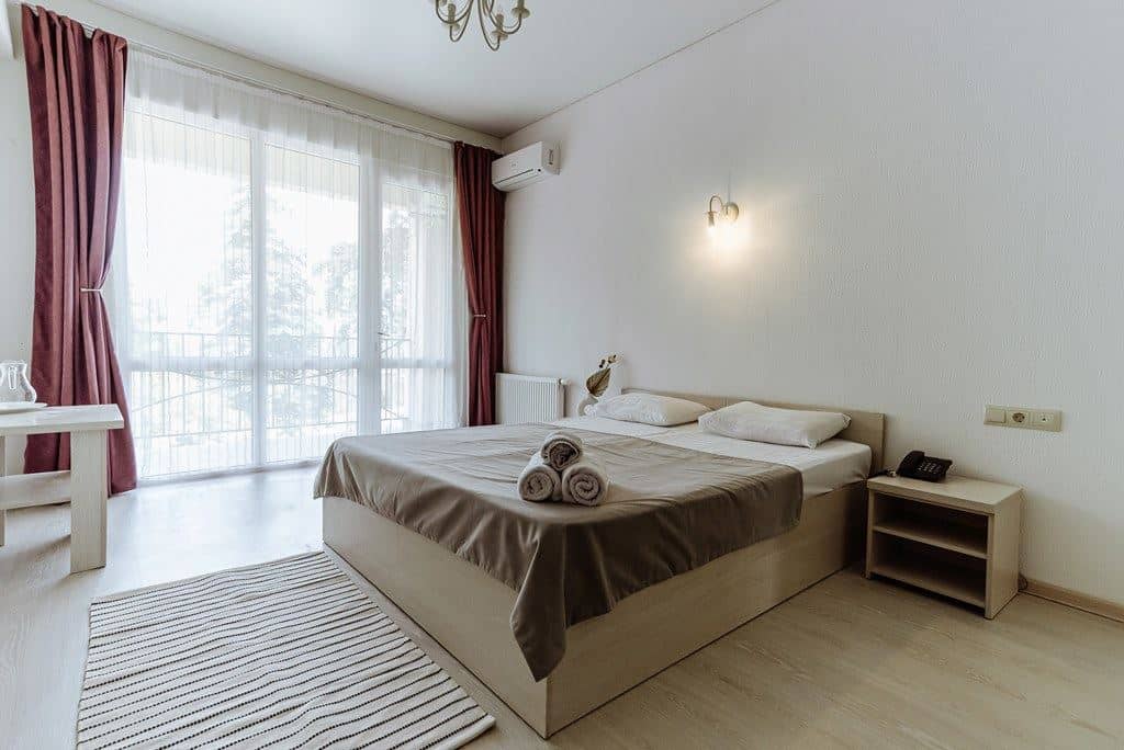 rooms-balcony