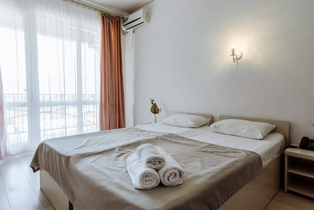 rooms-balcony