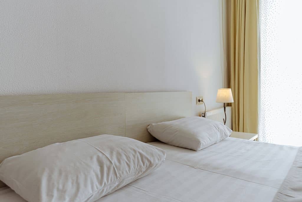 rooms-2-rooms