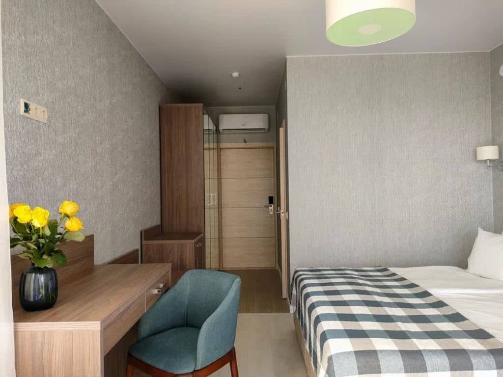rooms-std-with-balcony