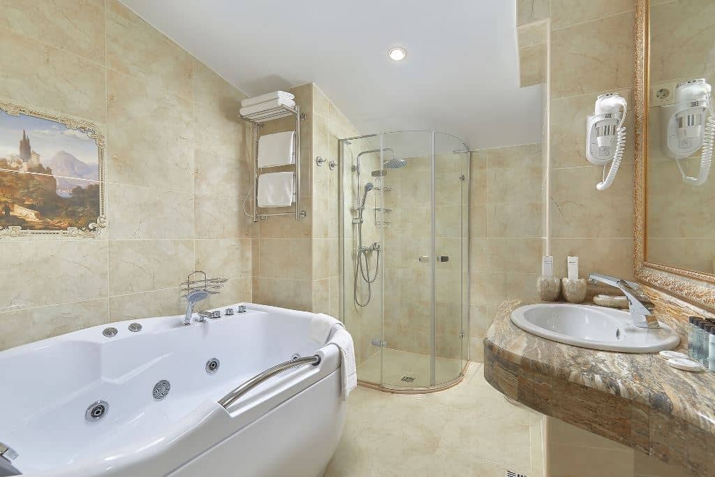 rooms-royal-suite