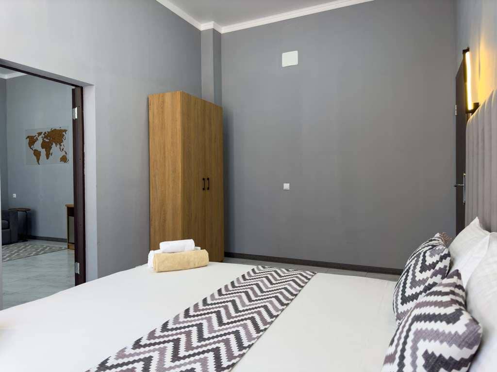rooms-suite