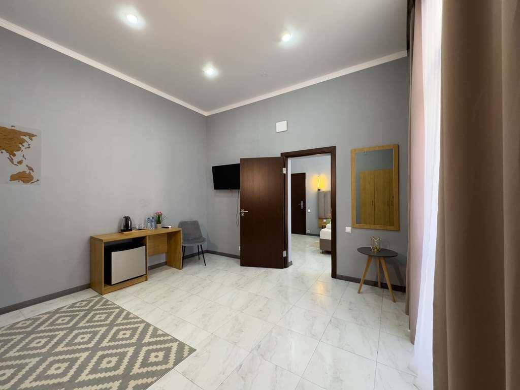 rooms-suite