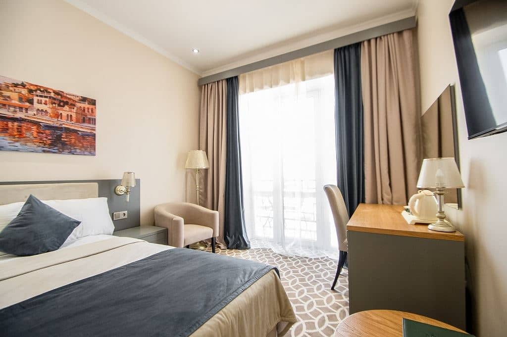rooms-standart-with-balcony