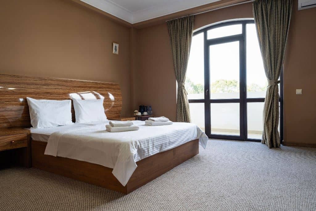 rooms-standart-with-balcony