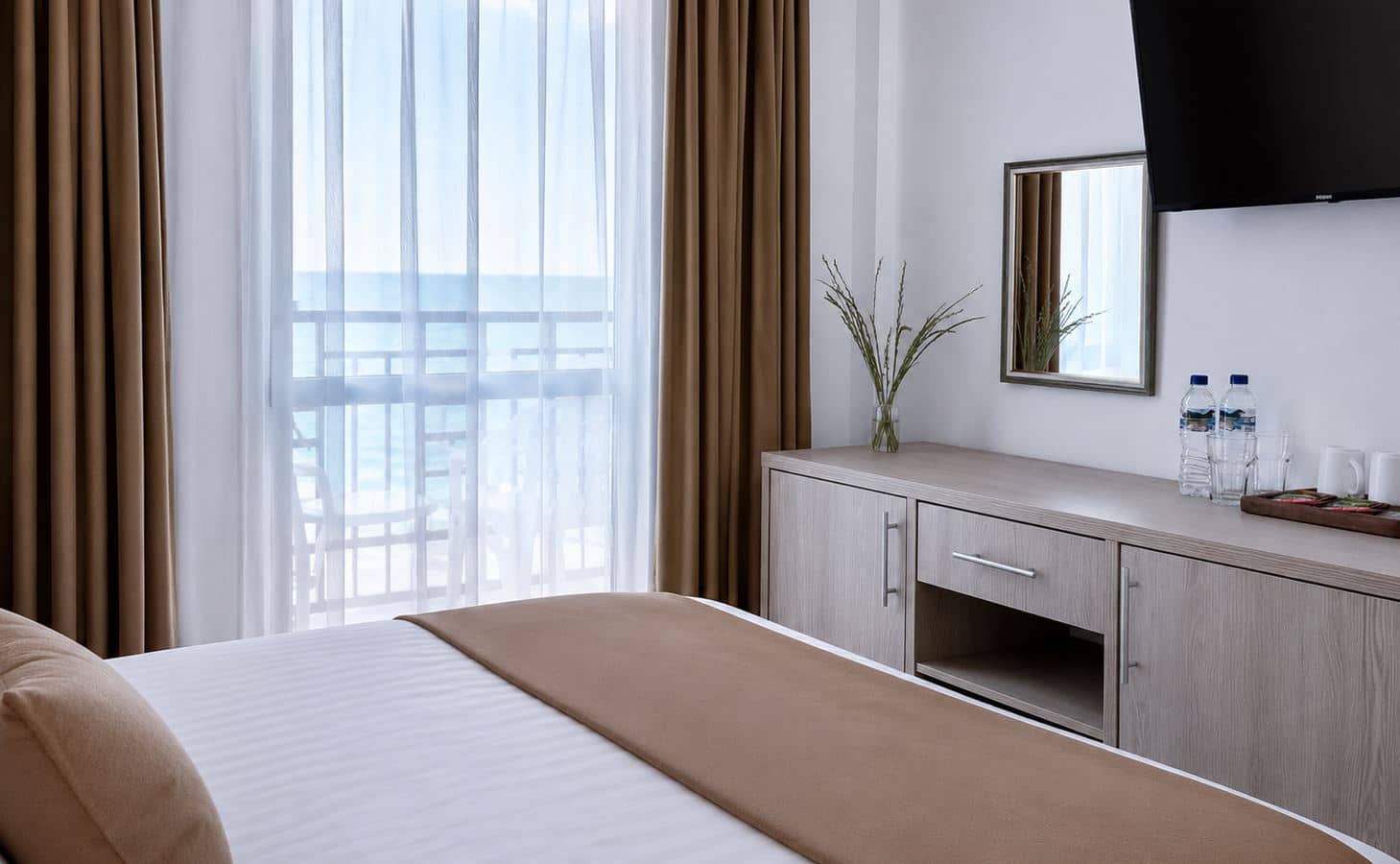 rooms-standart-s-balkonom-more