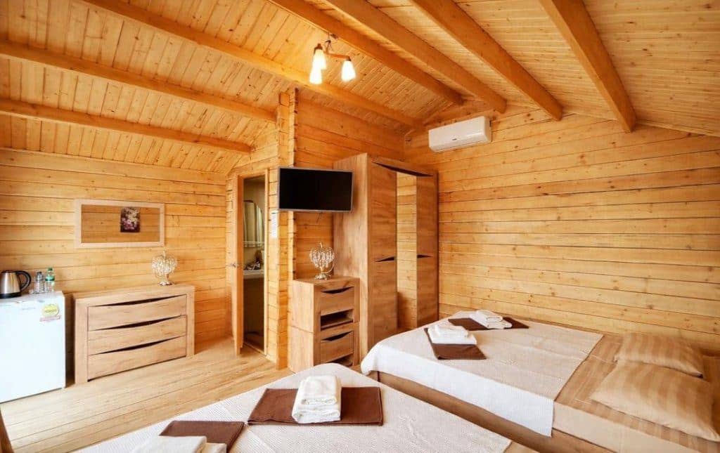 rooms-triple-shale