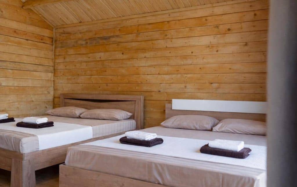 rooms-triple-shale