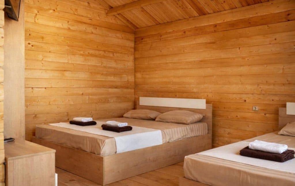 rooms-triple-shale