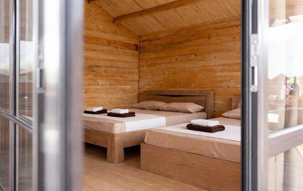 rooms-triple-shale
