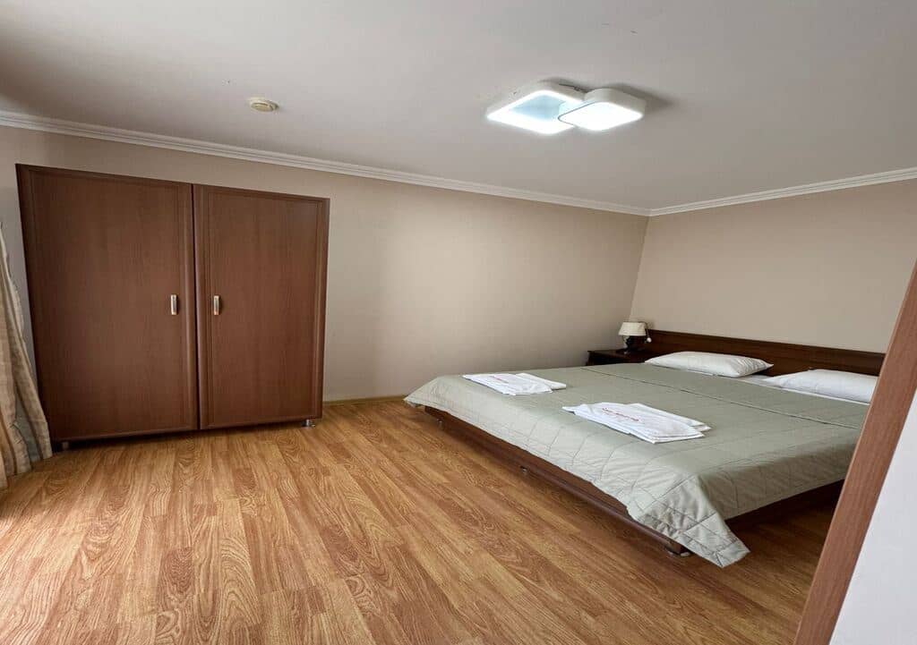rooms-poluluks