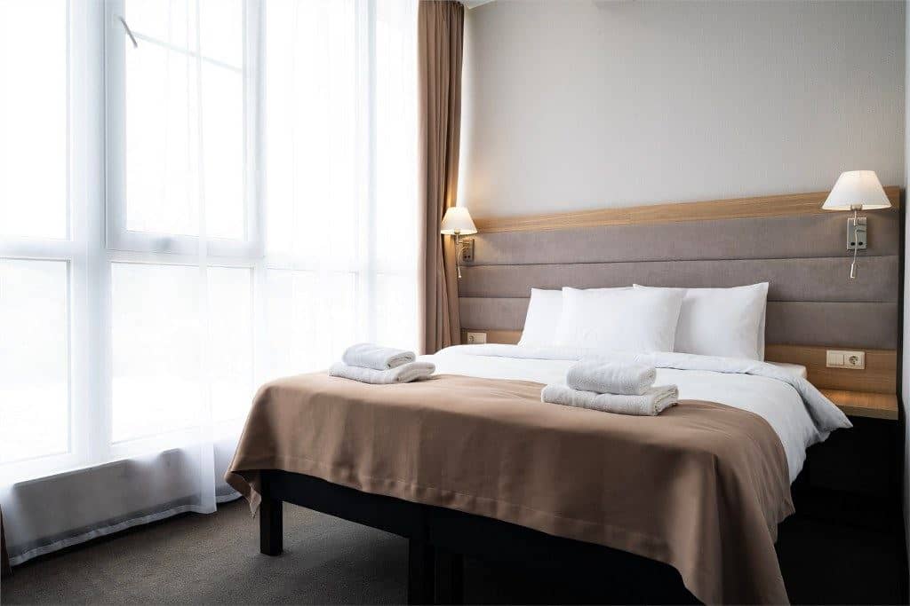 rooms-2-room-standart-with-balcony