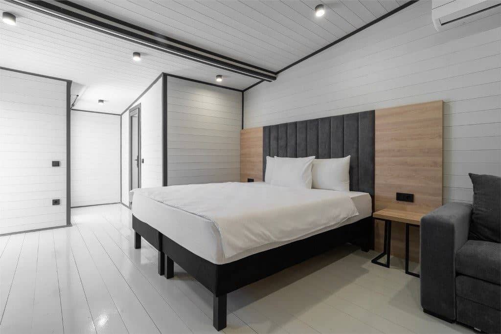rooms-shale